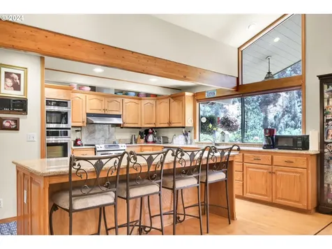 70 N River Drive Roseburg OR 97470