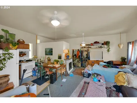70 N River Drive Roseburg OR 97470