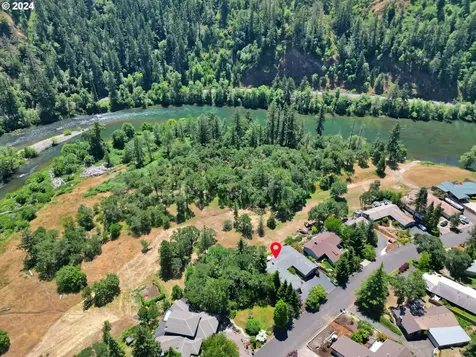 70 N River Drive Roseburg OR 97470