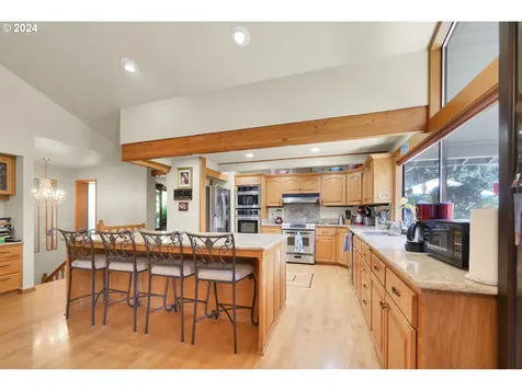 70 N River Drive Roseburg OR 97470