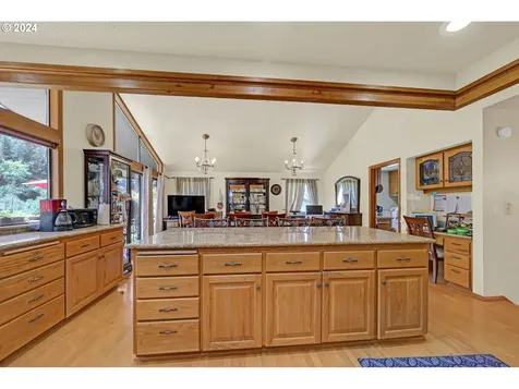 70 N River Drive Roseburg OR 97470