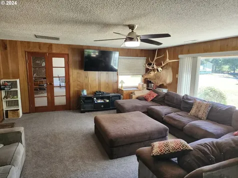 34920 S Dickey Prairie Road Molalla OR 97038