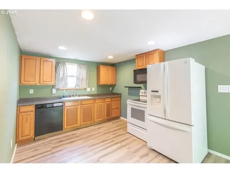840 Clark Creek Road Longview WA 98632