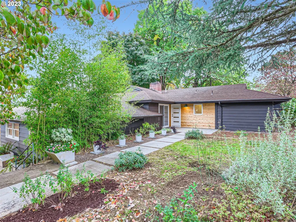 13046 Ne Couch Street Portland OR 97230