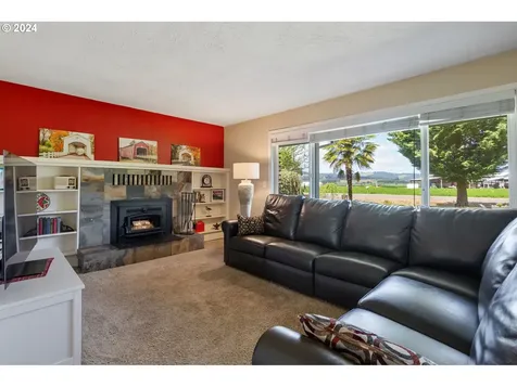 24855 Wallace Road Nw Salem OR 97304
