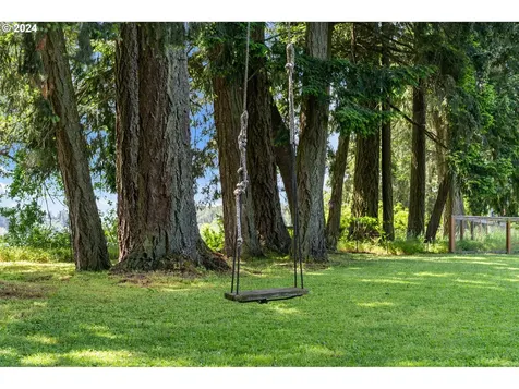 24855 Wallace Road Nw Salem OR 97304