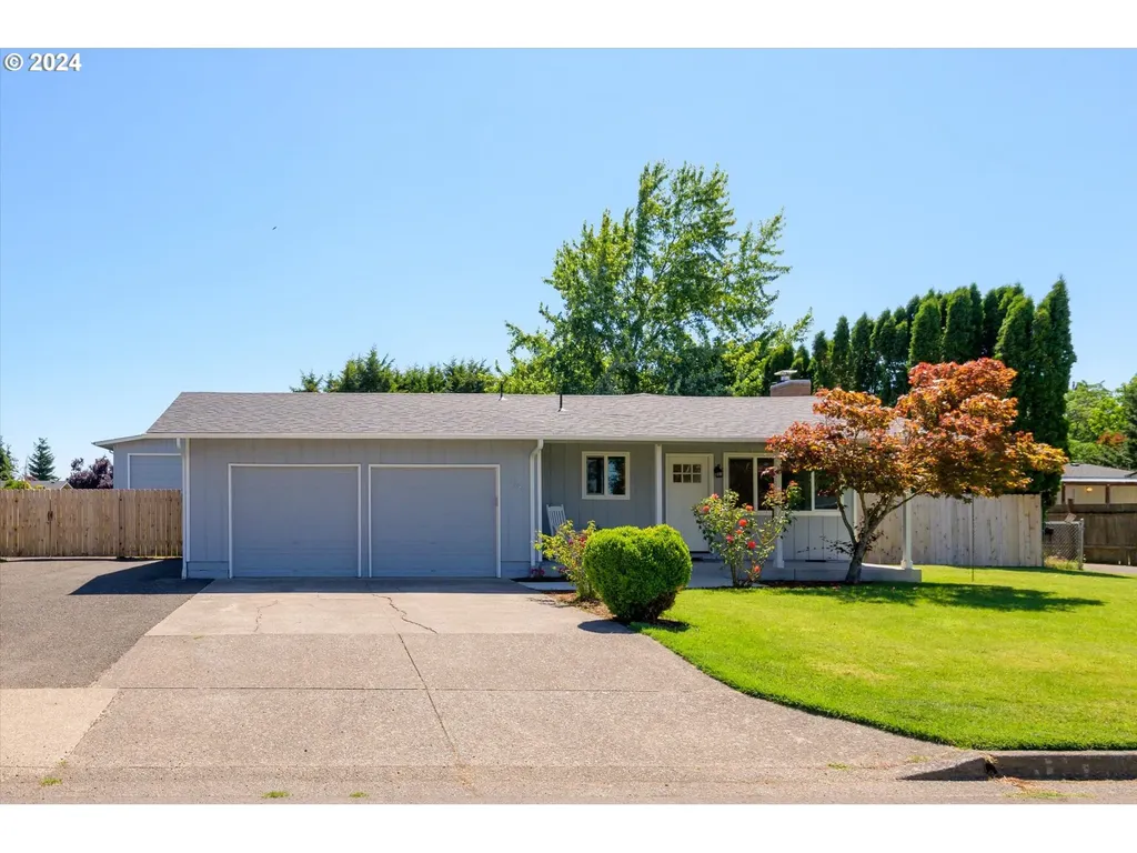 2293 Golden Gardens Street Eugene OR 97402