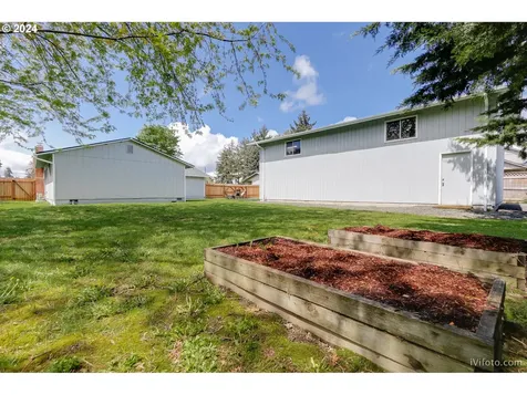 2293 Golden Gardens Street Eugene OR 97402