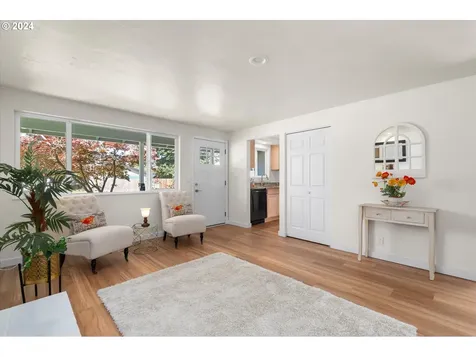 2293 Golden Gardens Street Eugene OR 97402
