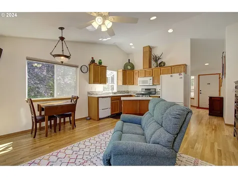 2322 Ne 52nd Street Vancouver WA 98663