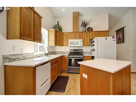 2322 Ne 52nd Street Vancouver WA 98663