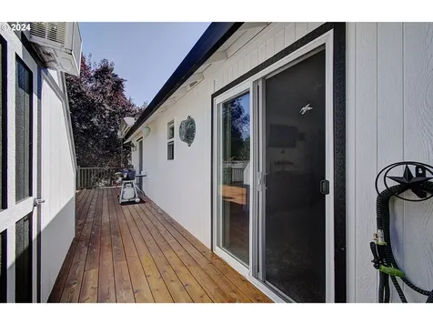 2322 Ne 52nd Street Vancouver WA 98663