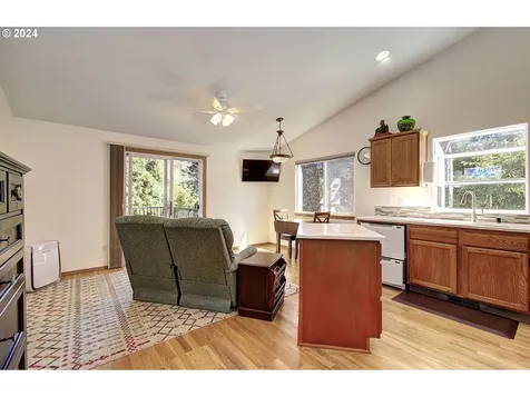 2322 Ne 52nd Street Vancouver WA 98663