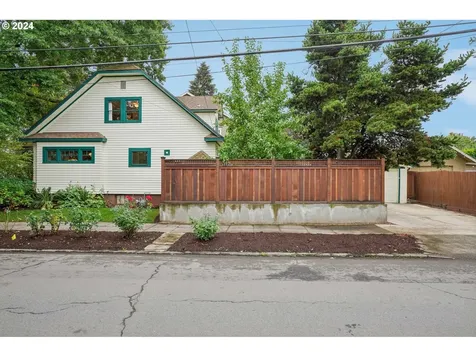 4235 N Longview Avenue Portland OR 97217
