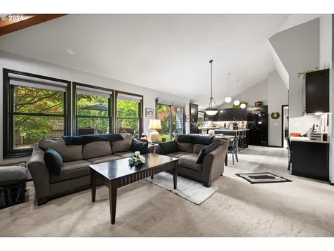 2673 Carriage Way West Linn OR 97068