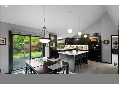 2673 Carriage Way West Linn OR 97068