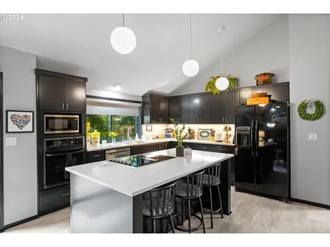 2673 Carriage Way West Linn OR 97068