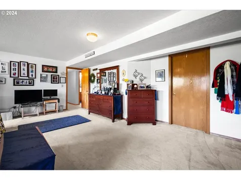 2673 Carriage Way West Linn OR 97068