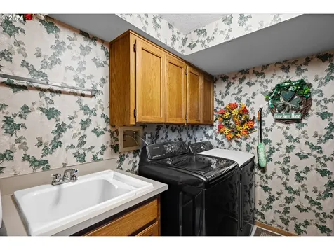 2673 Carriage Way West Linn OR 97068
