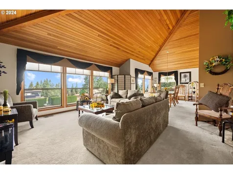 2673 Carriage Way West Linn OR 97068