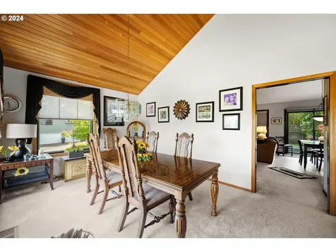 2673 Carriage Way West Linn OR 97068