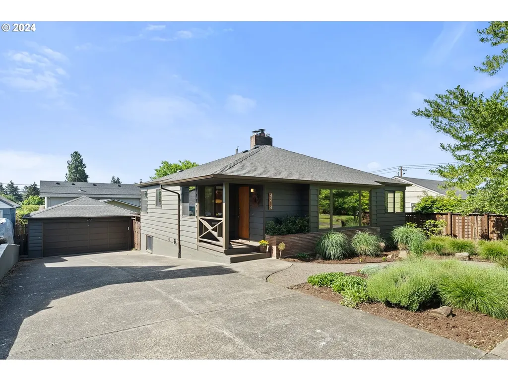4214 Se Flavel Street Portland OR 97206