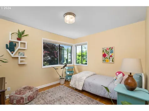 4214 Se Flavel Street Portland OR 97206