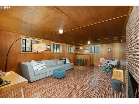 4214 Se Flavel Street Portland OR 97206