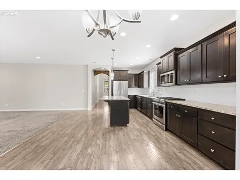 22849 SW Park Row Avenue Sherwood OR 97140