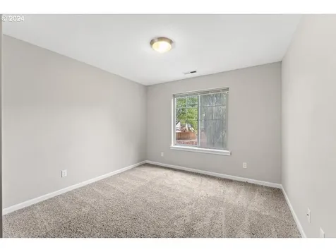 22849 SW Park Row Avenue Sherwood OR 97140