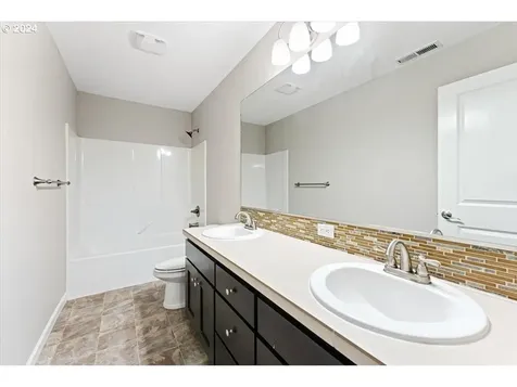 22849 SW Park Row Avenue Sherwood OR 97140