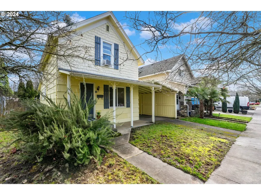 926 Ne Davis Street Mcminnville OR 97128