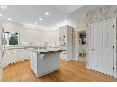 589 NE Territorial Road Canby OR 97013