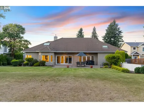 589 NE Territorial Road Canby OR 97013