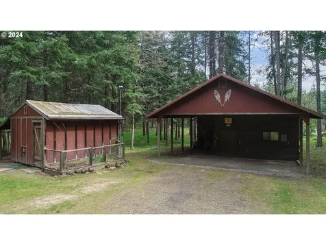 2385 Silver Gray Road Mosier OR 97040