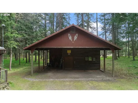 2385 Silver Gray Road Mosier OR 97040