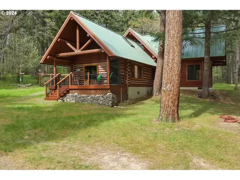 2385 Silver Gray Road Mosier OR 97040