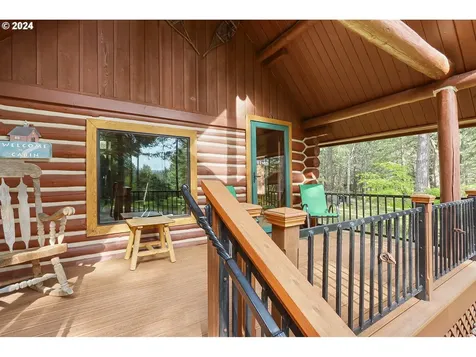 2385 Silver Gray Road Mosier OR 97040