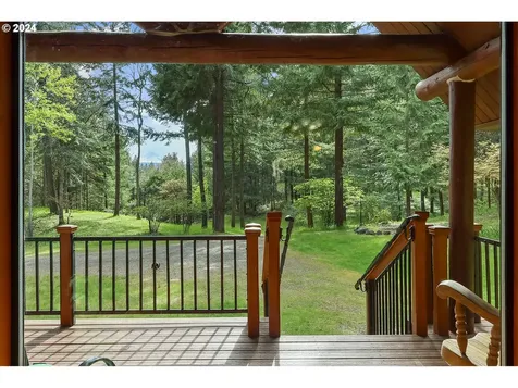 2385 Silver Gray Road Mosier OR 97040