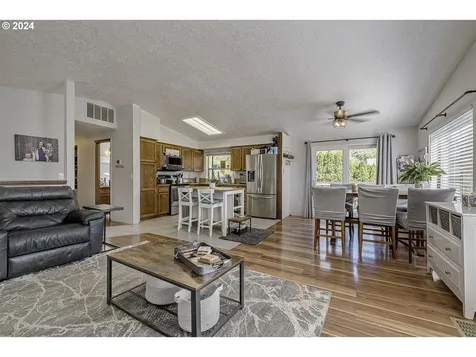 309 E Foothills Drive Newberg OR 97132