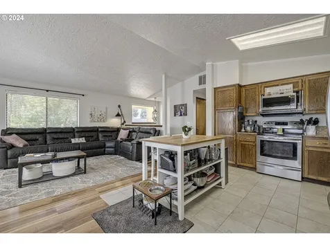 309 E Foothills Drive Newberg OR 97132