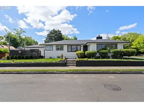 2208 Ne Liberty Street Portland OR 97211