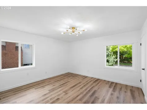 2208 Ne Liberty Street Portland OR 97211
