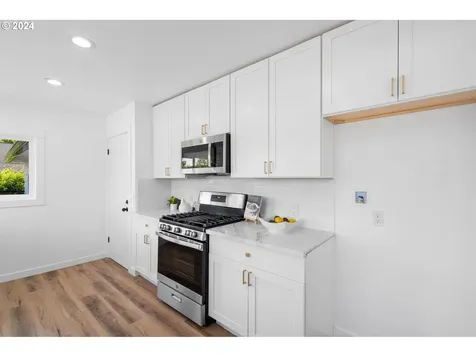 2208 Ne Liberty Street Portland OR 97211