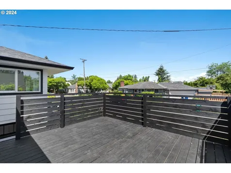 2208 Ne Liberty Street Portland OR 97211