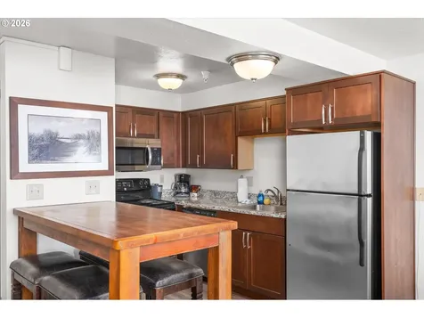 88416 1st Avenue Florence OR 97439