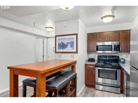 88416 1st Avenue Florence OR 97439