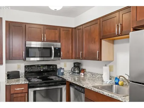 88416 1st Avenue Florence OR 97439