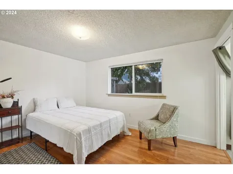 1723 NW 103rd Street Vancouver WA 98685