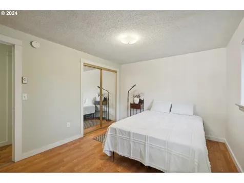 1723 NW 103rd Street Vancouver WA 98685